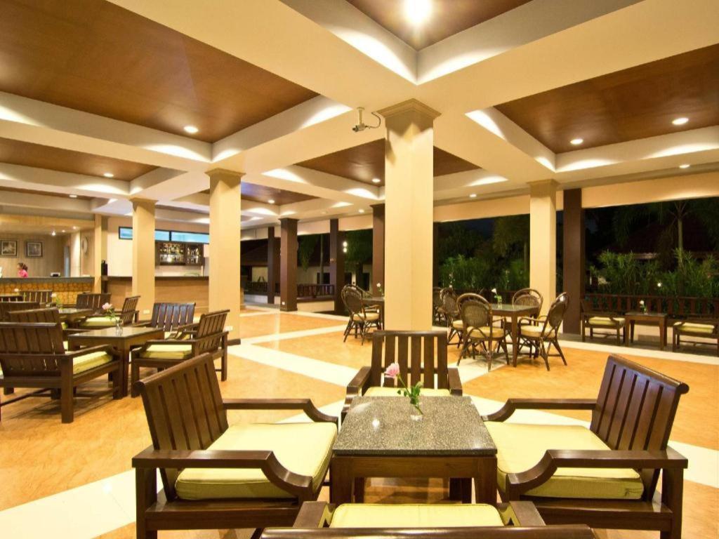 Rose Bay Resort Паттайя Экстерьер фото