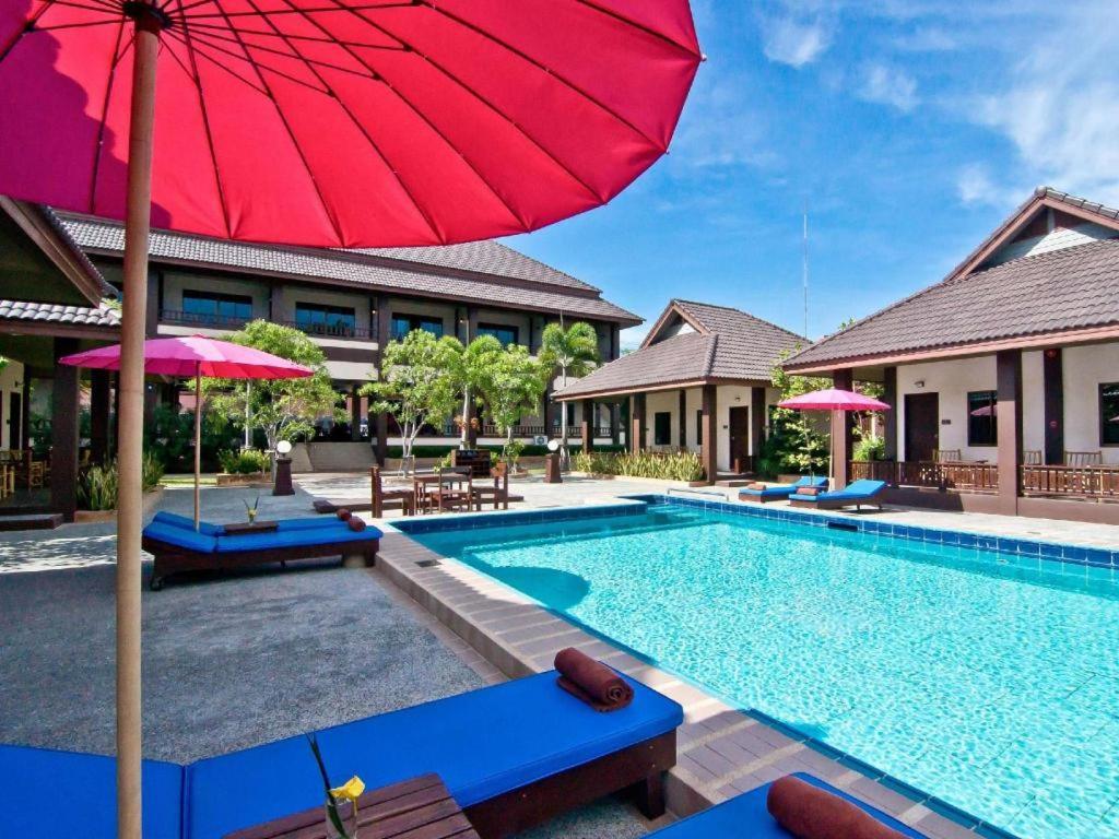 Rose Bay Resort Паттайя Экстерьер фото