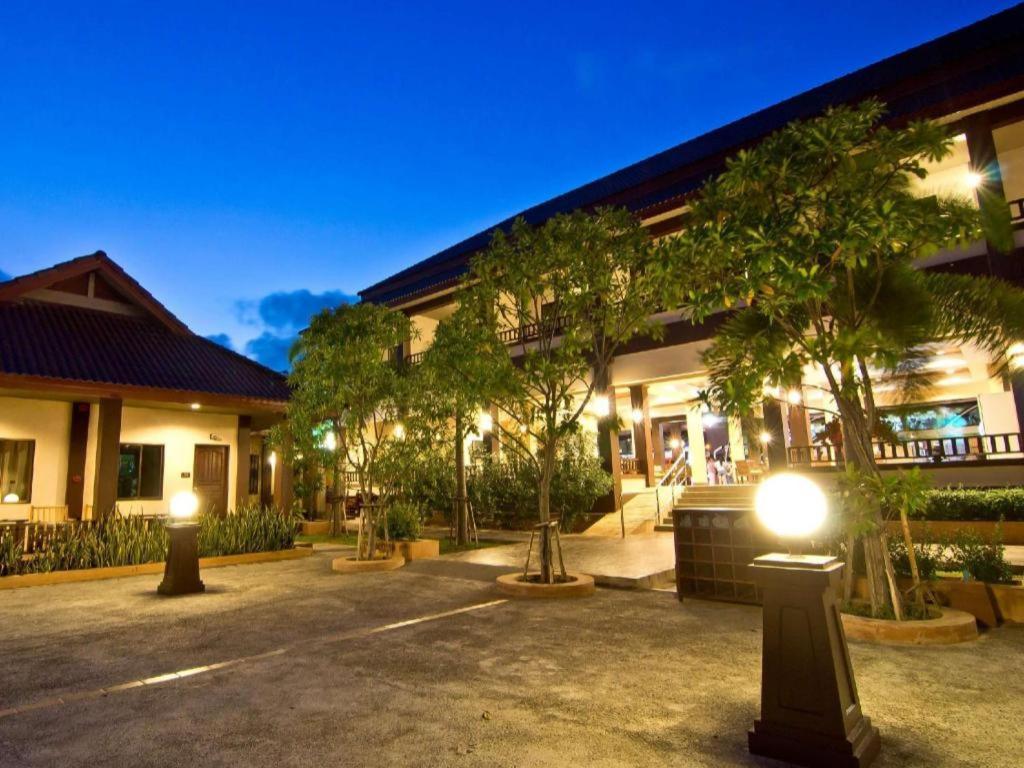 Rose Bay Resort Паттайя Экстерьер фото
