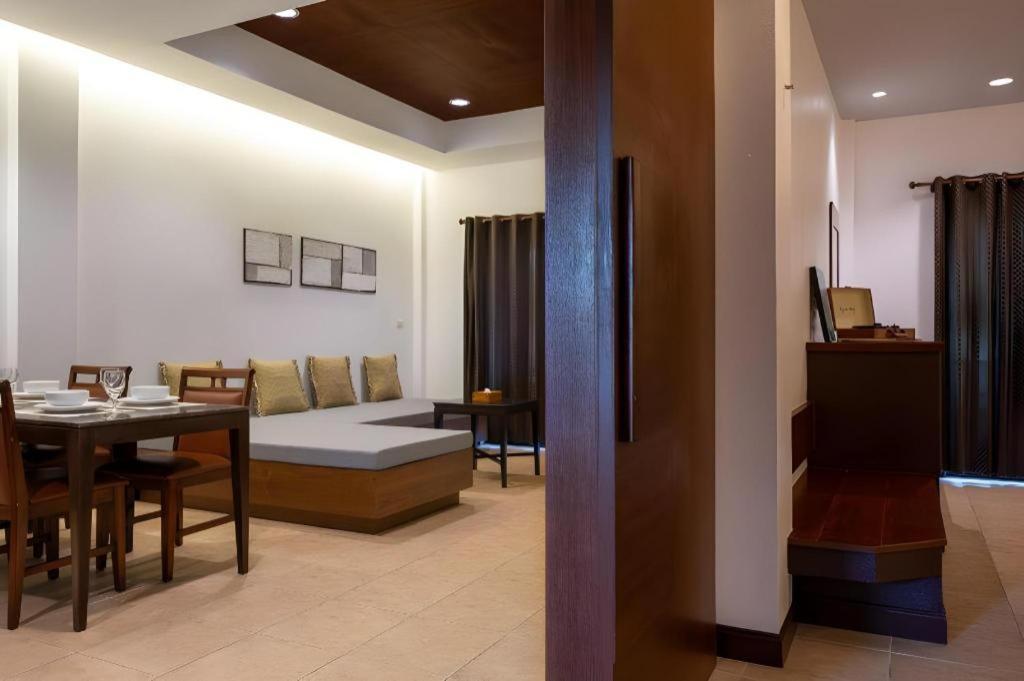 Rose Bay Resort Паттайя Экстерьер фото
