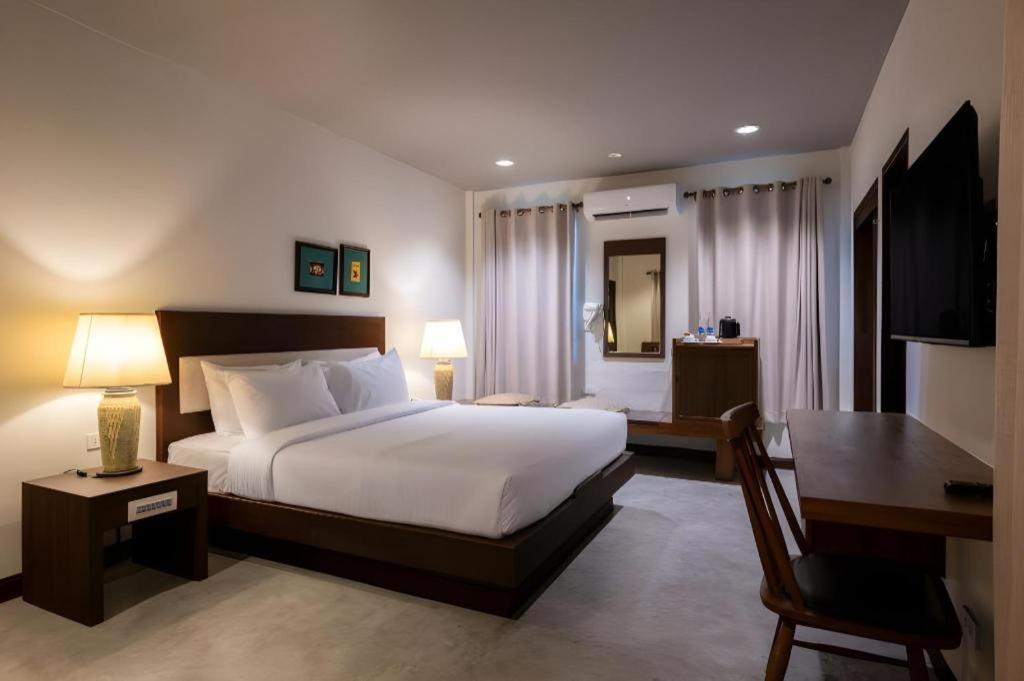 Rose Bay Resort Паттайя Экстерьер фото